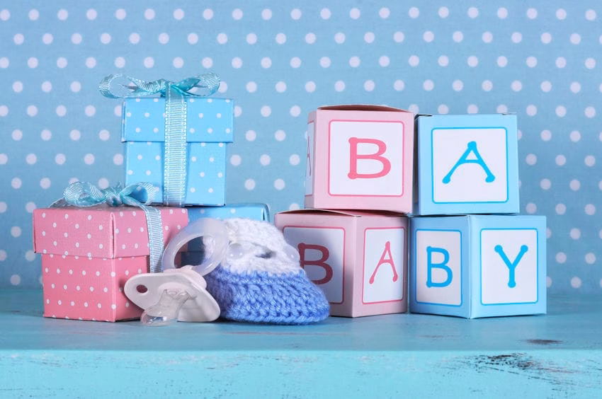 Gepersonaliseerd kraamcadeau; Persoonlijke cadeaus voor de baby voorzien van naam, tekst of afbeelding
