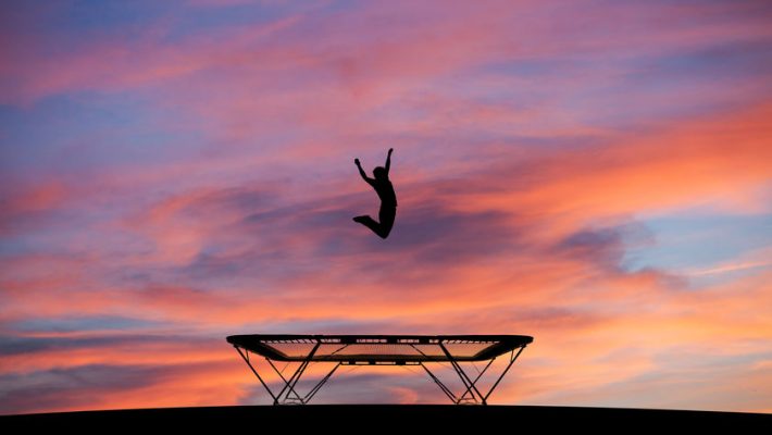 Wil je een trampoline kopen? Lees dan deze handige tips eerst!